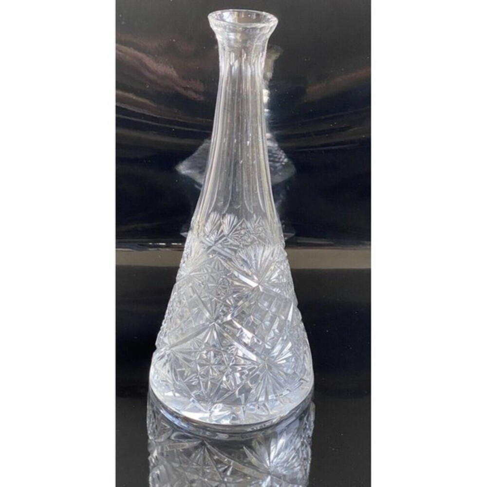 VINTAGE  12"X5.5 BASE CRYSTAL CLEAR  STARS TALL WINE BOTTLE DECANTER